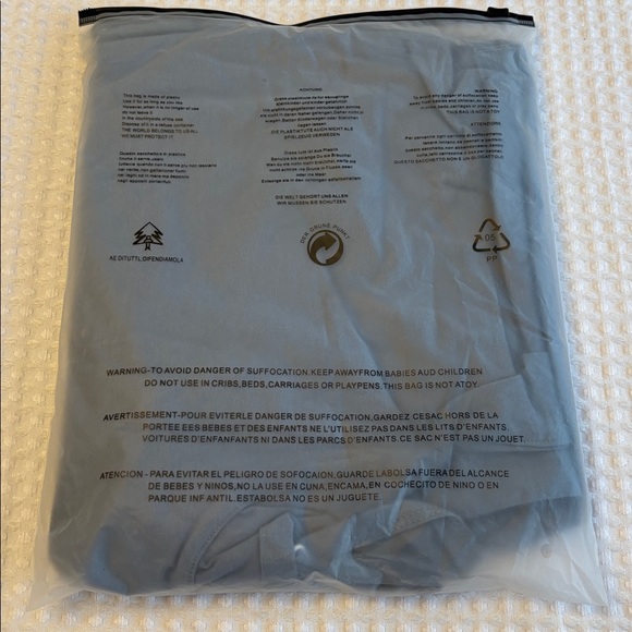 NEW! Women's Medium Blue Hot Shot Onesie Jumpsuit Romper Size SMALL - Picture 8 of 8